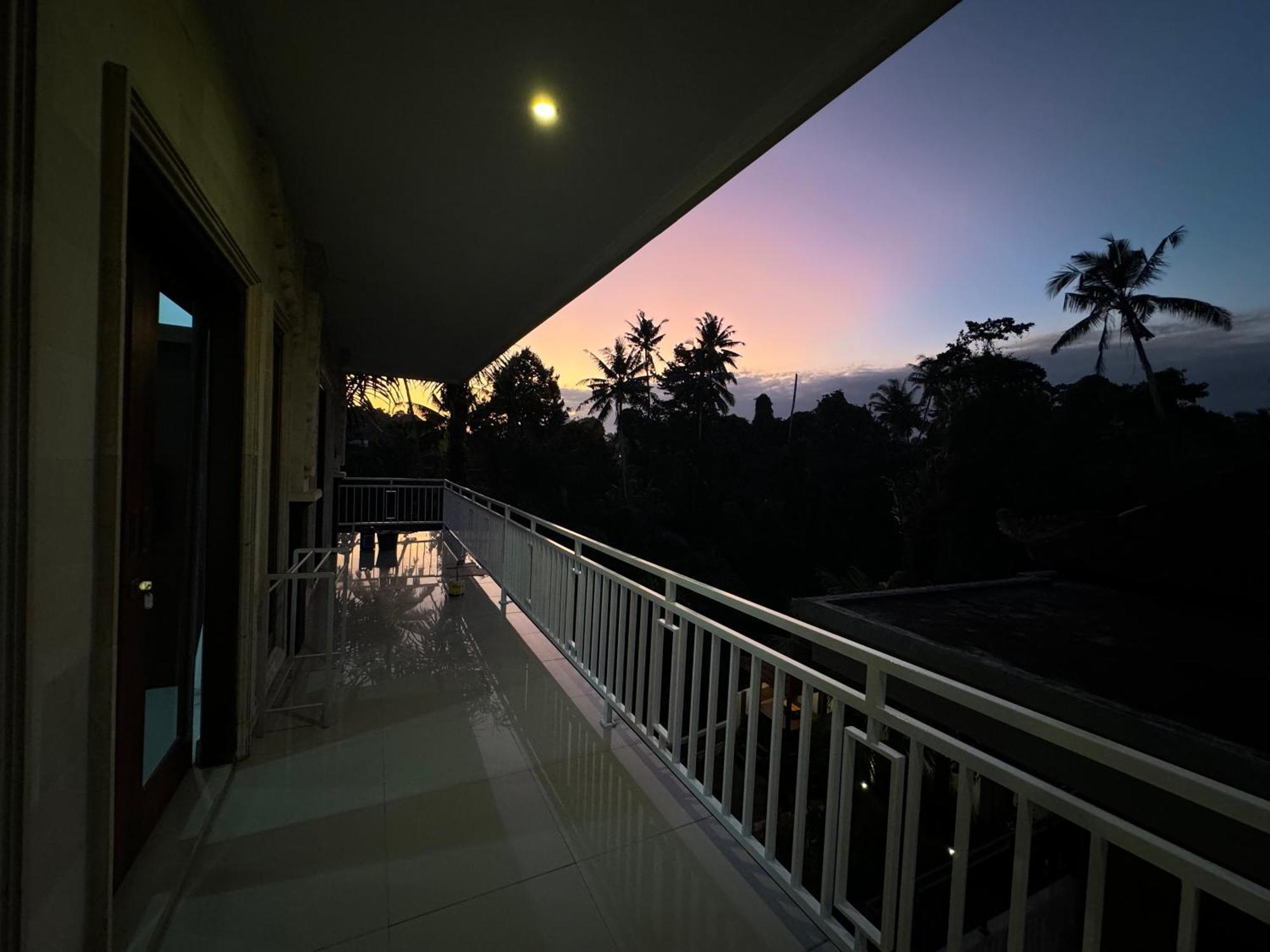 Hanaka Riverside Ubud Exterior foto